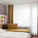 Business&Budget Hotel Tessin